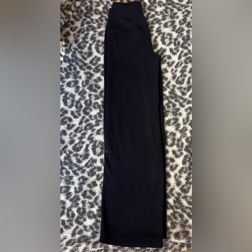 Lululemon Scuba Mid Rise Wide Leg Pant Full Length